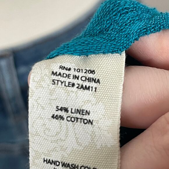 Soft Surroundings • Topanga Top in Everglade Green Gauzy Linen Cotton Blend - Picture 7 of 7